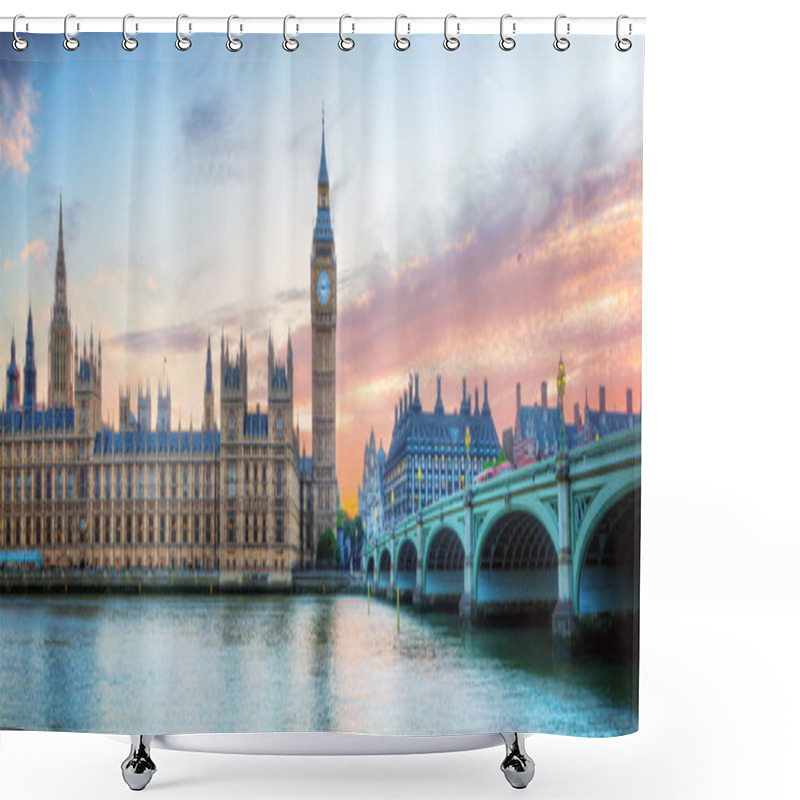 Personality  London, UK Panorama. Shower Curtains