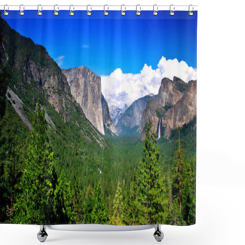 Personality  Tunnel View, Yosemite National Park Shower Curtains