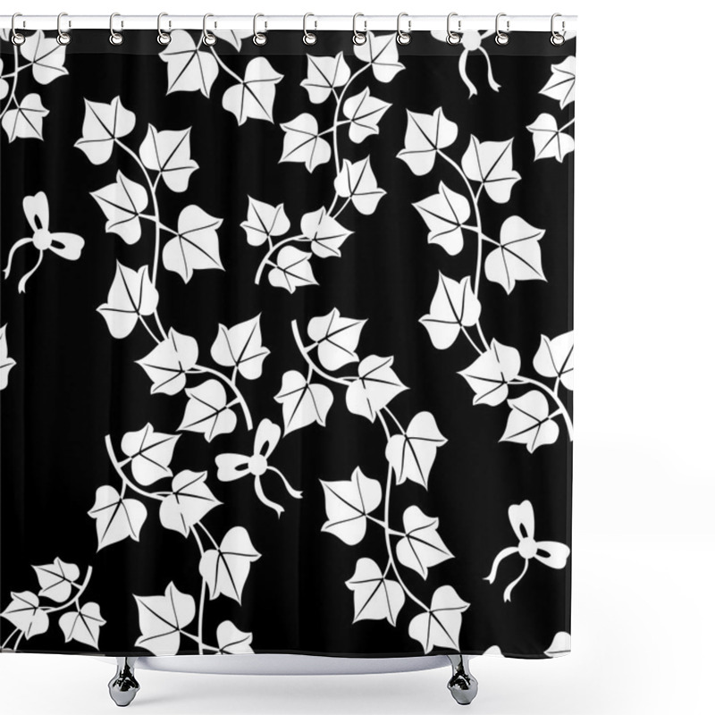 Personality  Contrast Ivy Seamless Pattern Shower Curtains