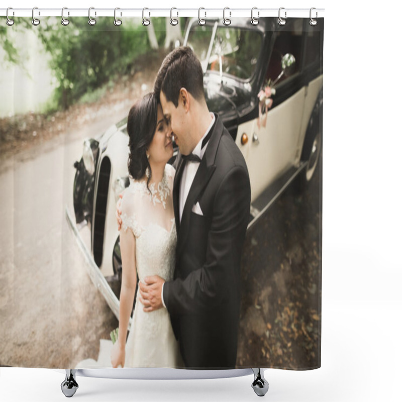 Personality  Happy Newlywed Couple, Man And Wife Kissing Near Stylish Retro Car Shower Curtains