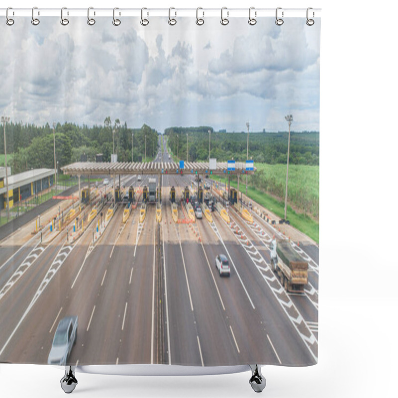 Personality  Ribeiro Preto, So Paulo / Brazil - Circa January 2019: Aerial Image Highway Toll Plaza And Speed Limit, View Of Automatic Paying Lanes, Non-stop Shower Curtains