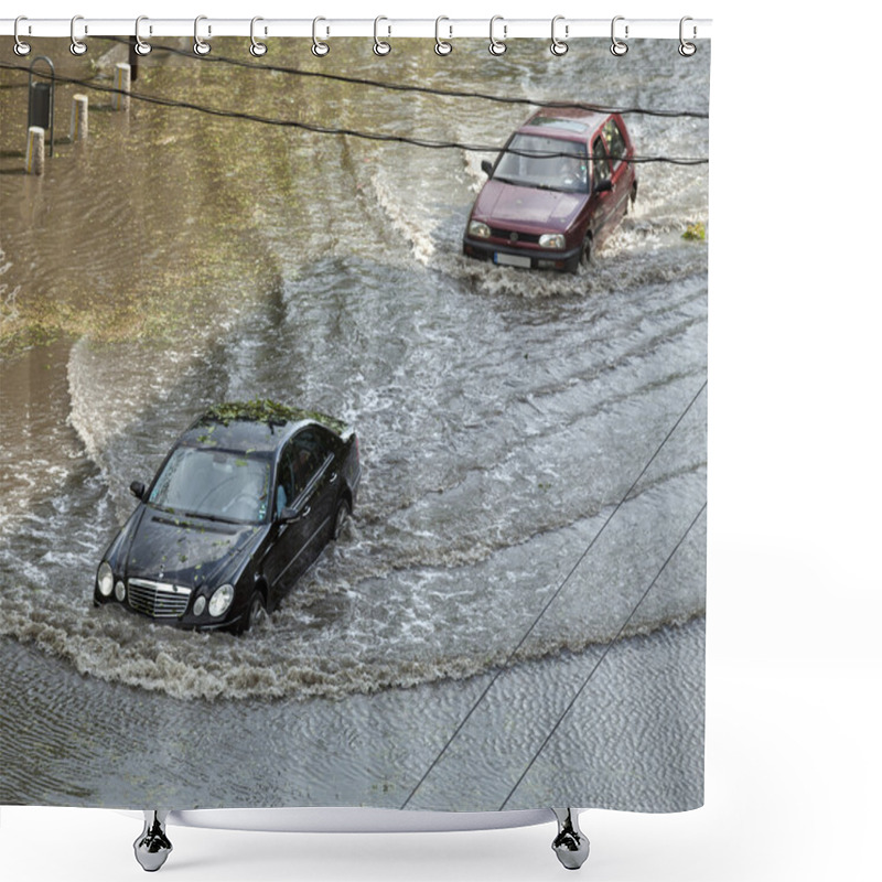 Personality  Flood Shower Curtains