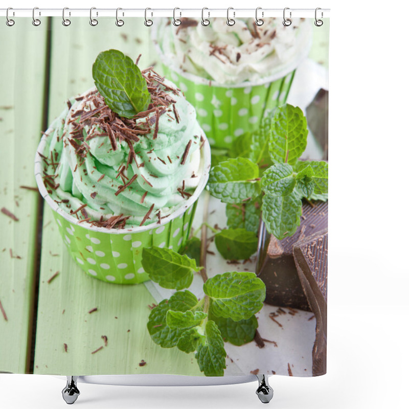 Personality  Frozen Yogurt With Mint Shower Curtains