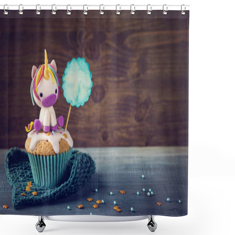 Personality  Unicorn Cupcake For Party Shower Curtains