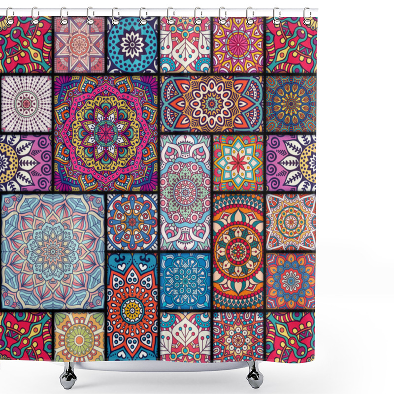 Personality  Ethnic Floral Seamless Pattern Shower Curtains