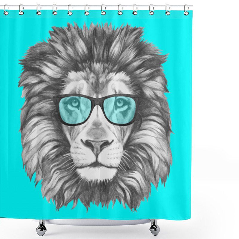 Personality  Portrait Of Lion With Glasses Shower Curtains