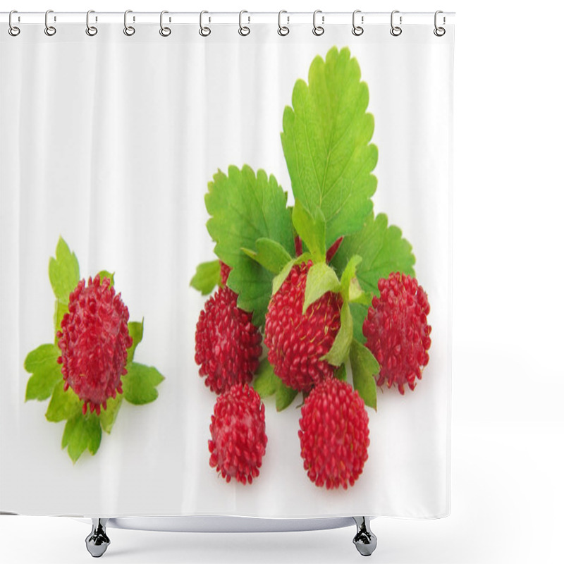 Personality  Wood Wild Strawberry Shower Curtains