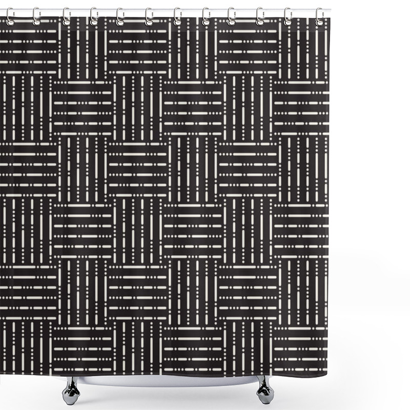 Personality  Vector Seamless Stripes Pattern. Modern Stylish Texture With Monochrome Trellis. Repeating Geometric Grid. Simple Lattice Design. Shower Curtains