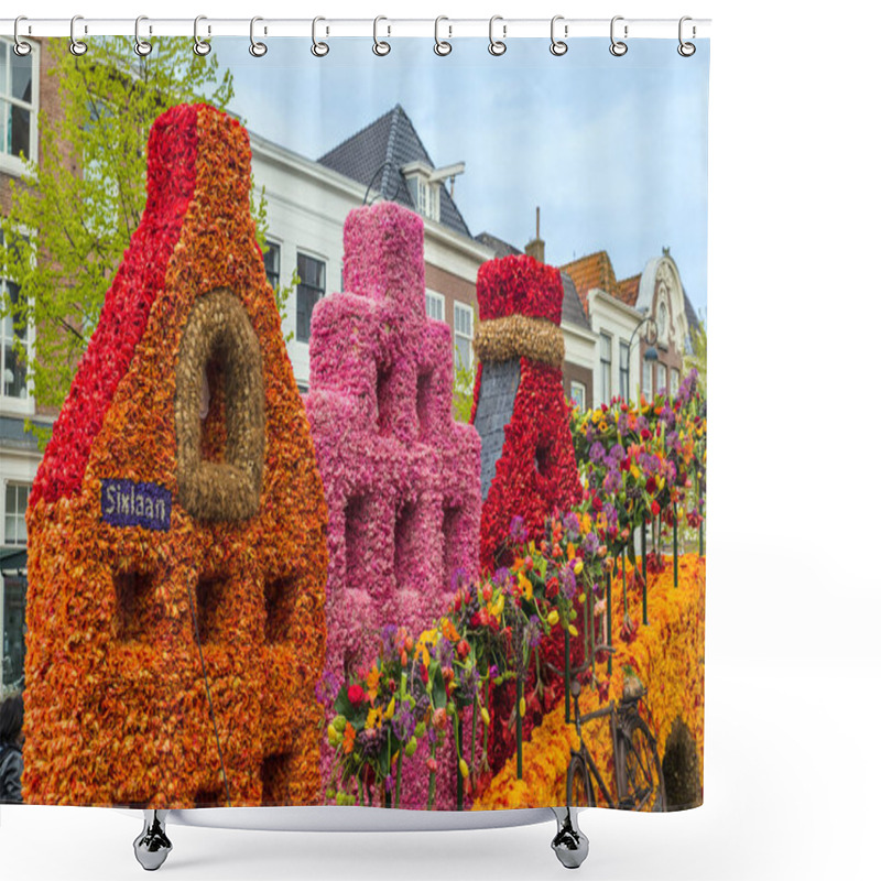 Personality  Statue Made Of Tulips On Flowers Parade In Haarlem Netherlands Shower Curtains