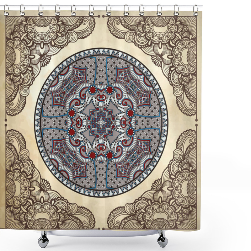 Personality  Flower Circle Design On Grunge Background With Lace Ornament Shower Curtains