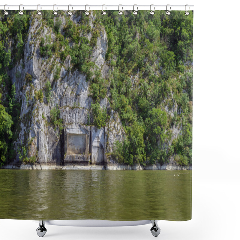 Personality  Tabula Traiana Shower Curtains