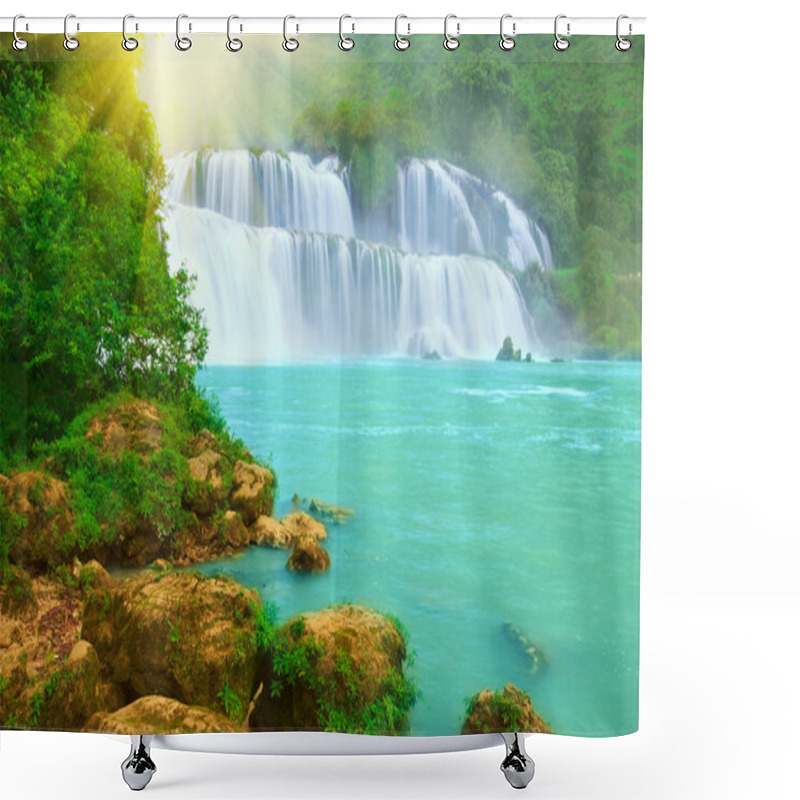 Personality  Detian Waterfall Shower Curtains