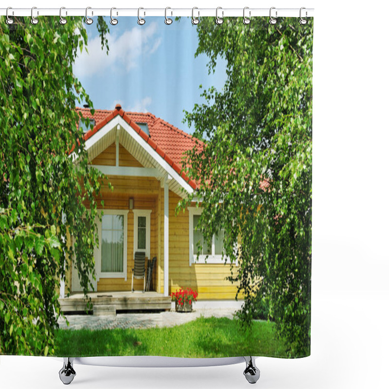 Personality  Country House. Shower Curtains