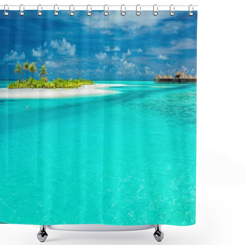 Personality  Tiny Tropical Island  Shower Curtains