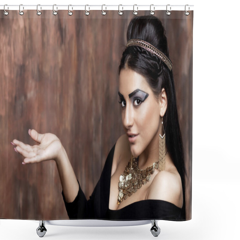 Personality  Egyptian Queen Cleopatra Shower Curtains