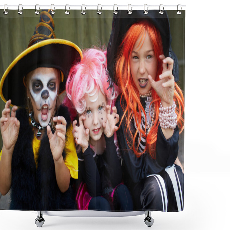 Personality  Halloween Fright Shower Curtains