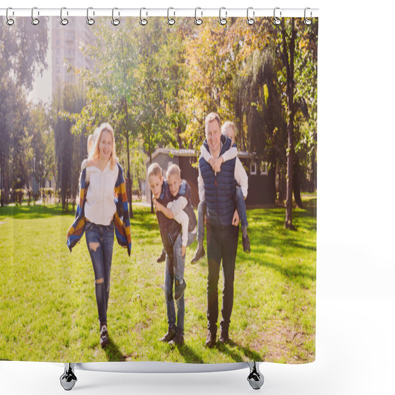 Personality  Theme Family Active Leisure Outside In Nature. Large Caucasian Family With Four Children. Mom And Dad Actively Relaxing. Enjoy Life In Park Near House On Grass. Children On Back Shoulders Roll On Top Shower Curtains