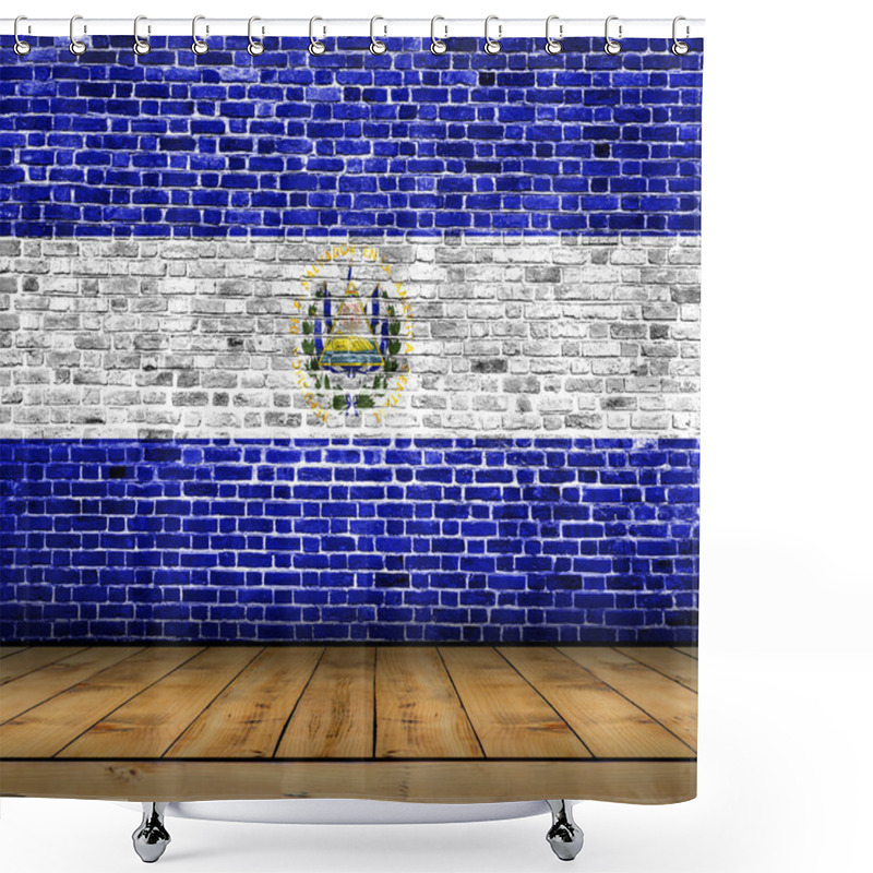 Personality  El Salvador Flag Painted On Brick Wall With Wooden Floor Shower Curtains