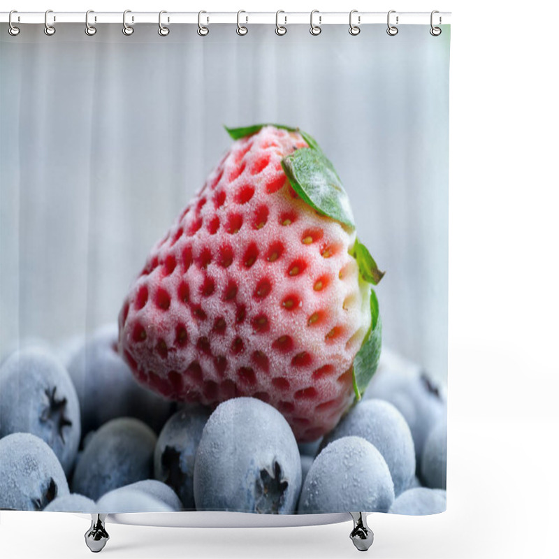 Personality  Freeze Of Strawberry And Blueberry Shower Curtains