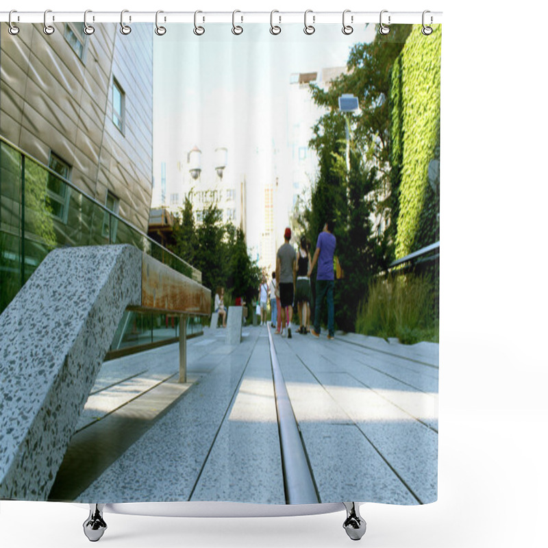 Personality  High Line Statue. New York City. Elevated Pedestrian Park Shower Curtains