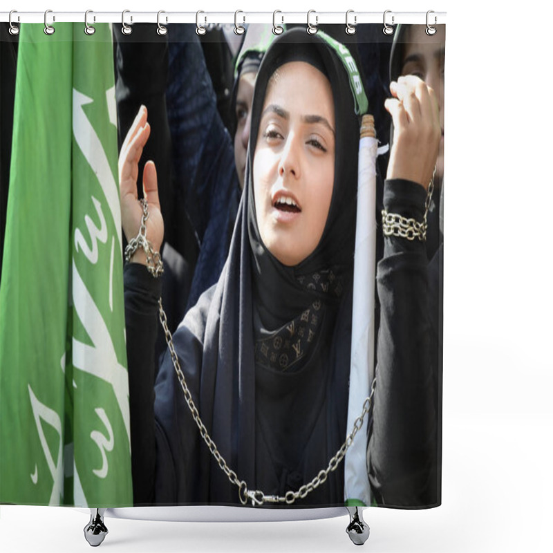 Personality  Muslim Girl Ashura Mourning Shower Curtains