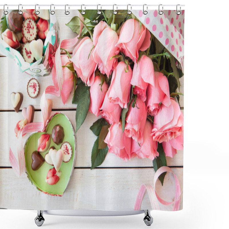 Personality  Bunch Of Pink Roses Shower Curtains