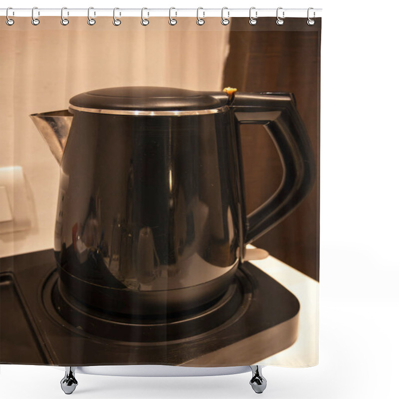 Personality  An Electric Kettle Is Placed On The Hotel Room Desk In The Living Room. This Convenient Appliance Allows Guests To Prepare Hot Beverages Easily. Shower Curtains