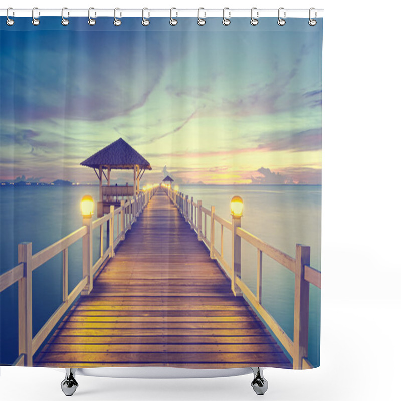 Personality  Seascape Shower Curtains