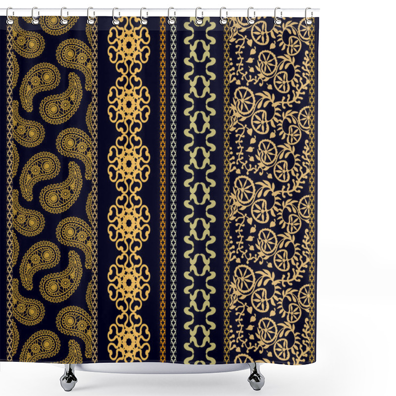 Personality  Art Deco Set. Floral Embroidery Borders. Damask Bohemian Motifs. Shower Curtains