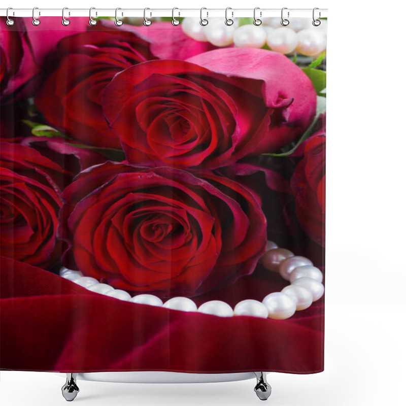 Personality  Red Rose On Velvet Shower Curtains