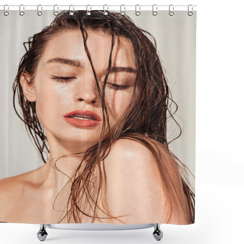 Personality  Beautiful Nude Girl With Coral Lips And Wet Hair Posing Isolated On Grey Shower Curtains