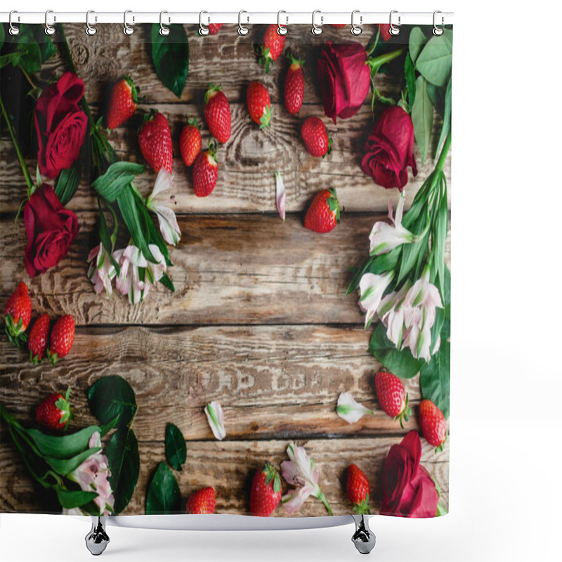 Personality  Strawberries Shower Curtains