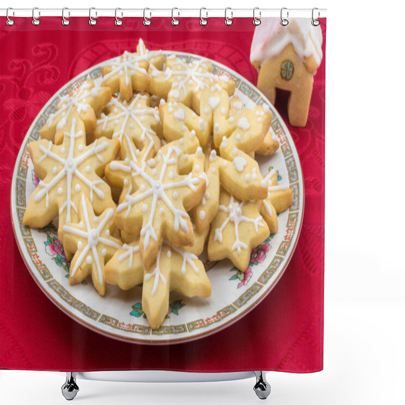 Personality  Plate With Snowflake-shaped Sugar Icing Christmas Cookies. Disposed On A Red Tablecloth With A House-shaped Cookie As Decoration. Shower Curtains