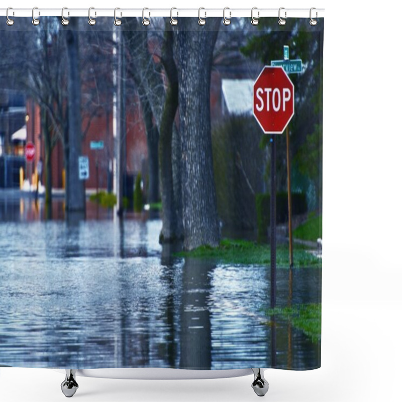 Personality  Flooded Street Shower Curtains