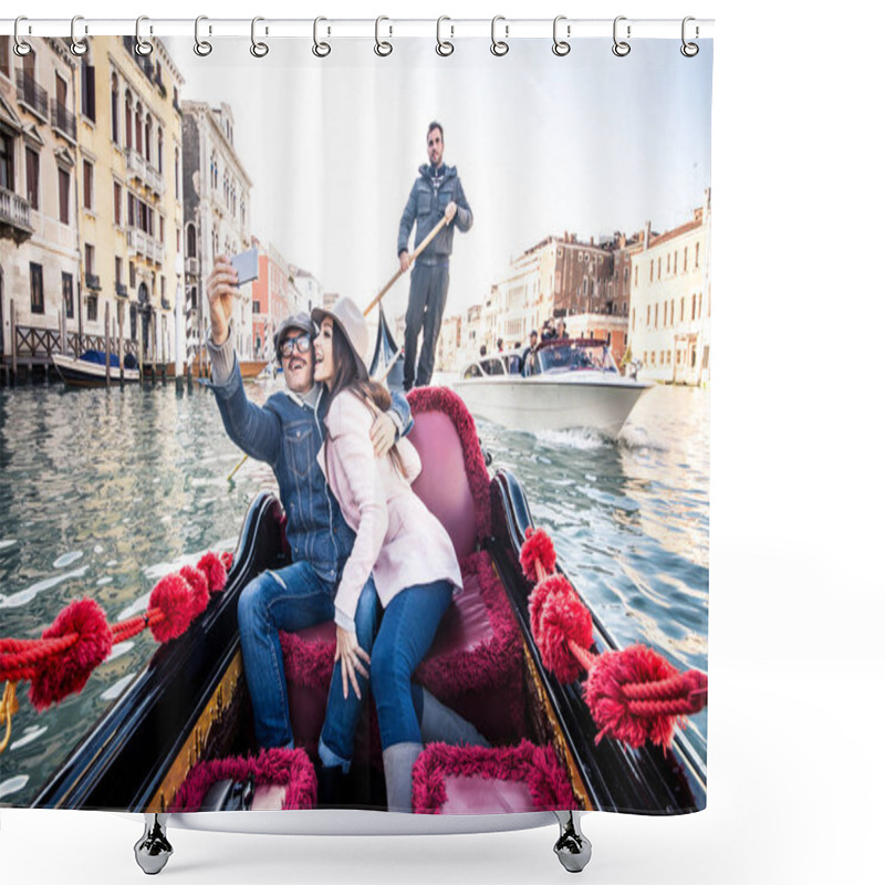 Personality  Couple Of Lovers In Venetian Gondola Shower Curtains