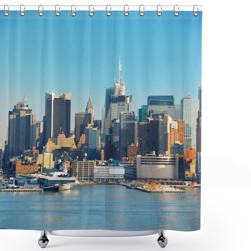 Personality  NEW YORK CITY SKYLINE Shower Curtains