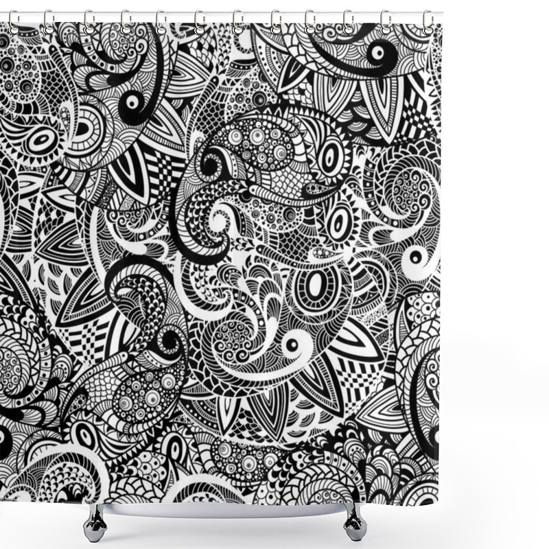 Personality  Vector Seamless Paisley Doodle Pattern Shower Curtains