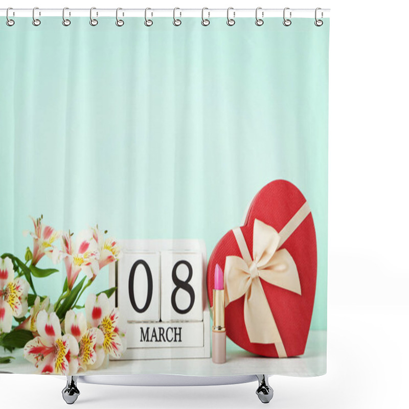 Personality  Calendar Cubes With Flowers And Gift Box On Mint Background Shower Curtains