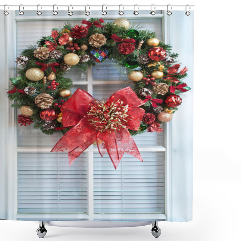 Personality  Christmas Wreath On Door Shower Curtains