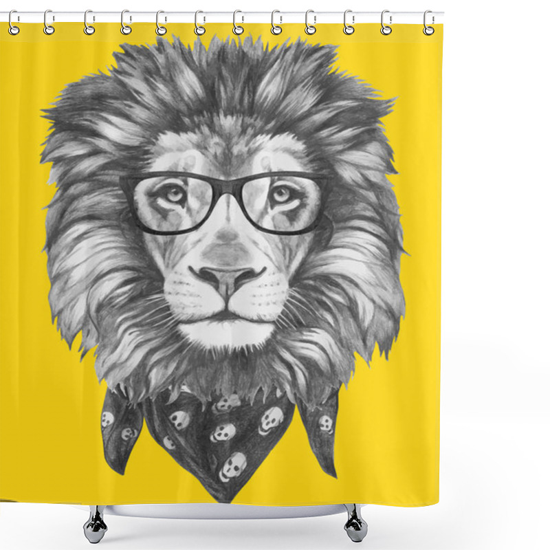 Personality  Lion With Glasses And Scarf Shower Curtains