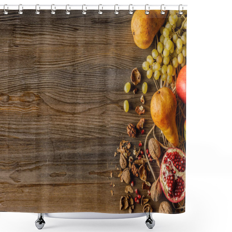 Personality  Autumnal Fruits And Walnuts Shower Curtains