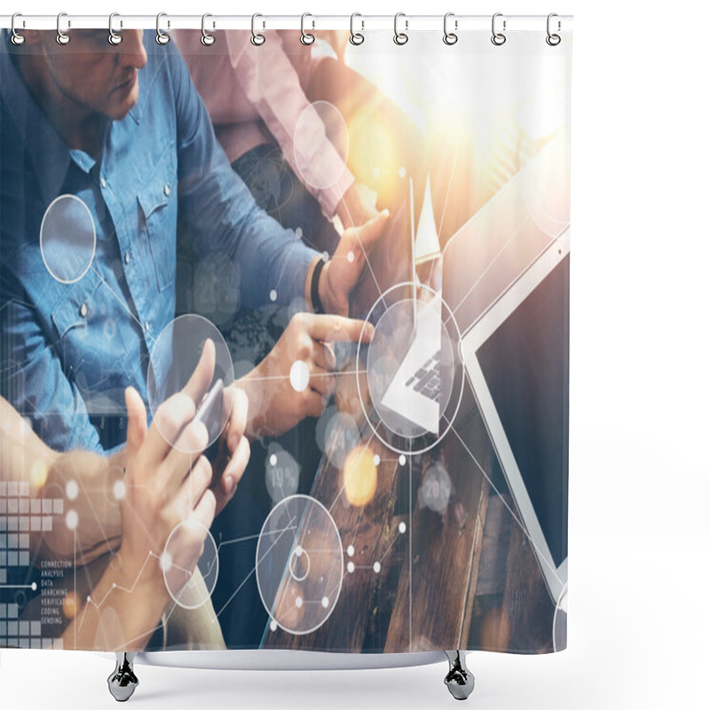 Personality  Global Strategy Connection Shower Curtains