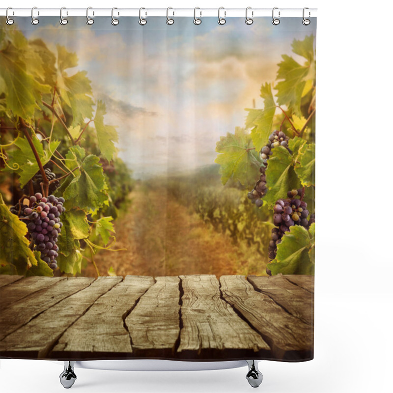 Personality  Vineyard Design Shower Curtains