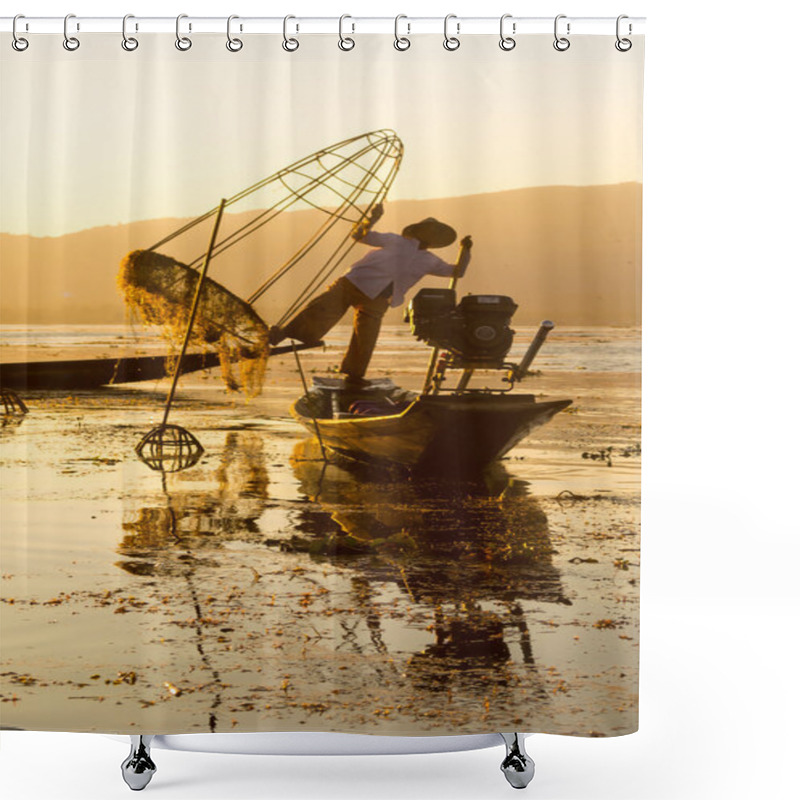 Personality  Birmania Fishermen Shower Curtains