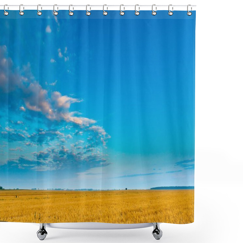 Personality  Beautiful Cereal Field Landscape Photographed At Sunrise Shower Curtains