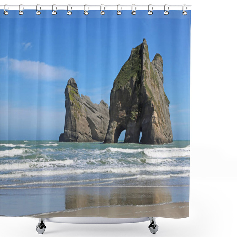 Personality  Natural Arch Of Archway Islands Shower Curtains