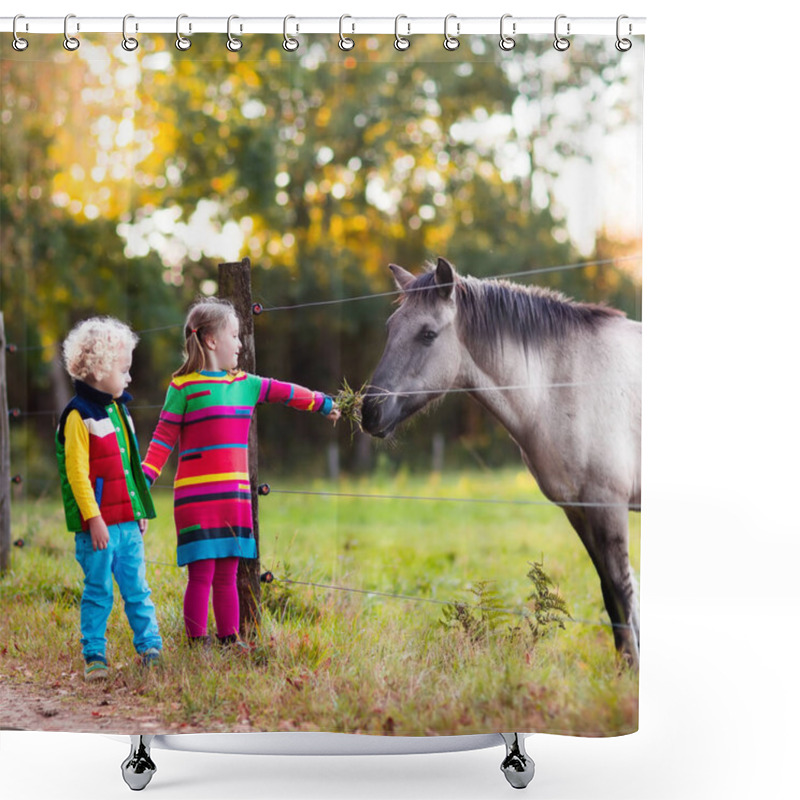 Personality  Kids Feeding Horse On A Farm Shower Curtains