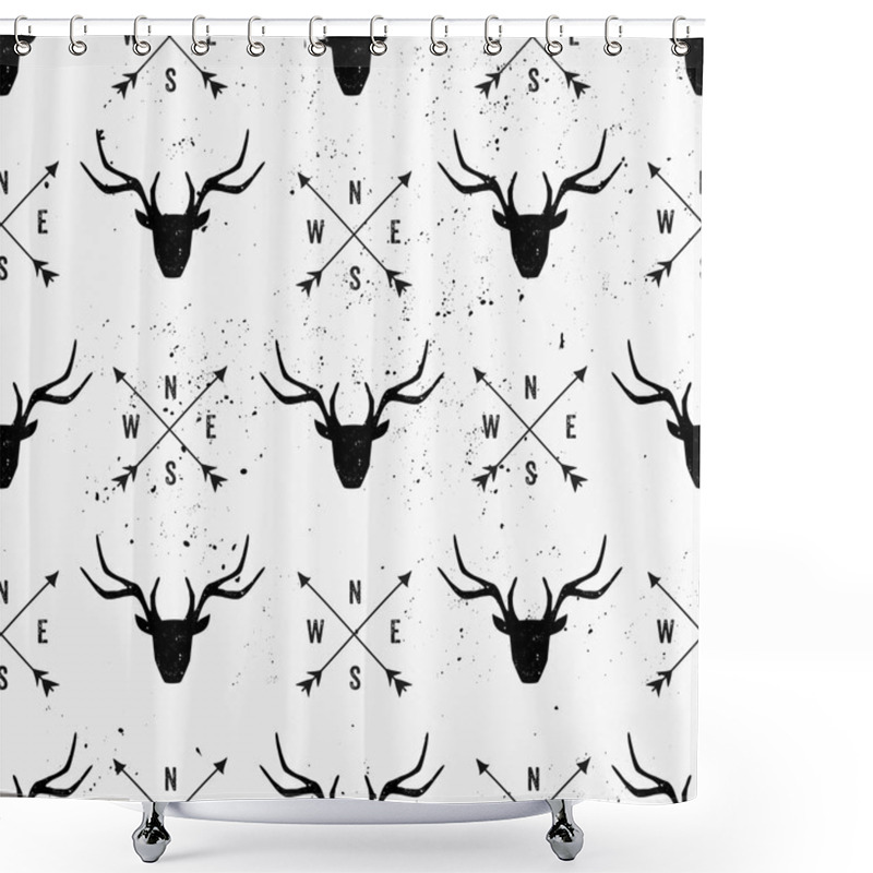 Personality  Deer Head And Arrows Seamless Pattern Shower Curtains