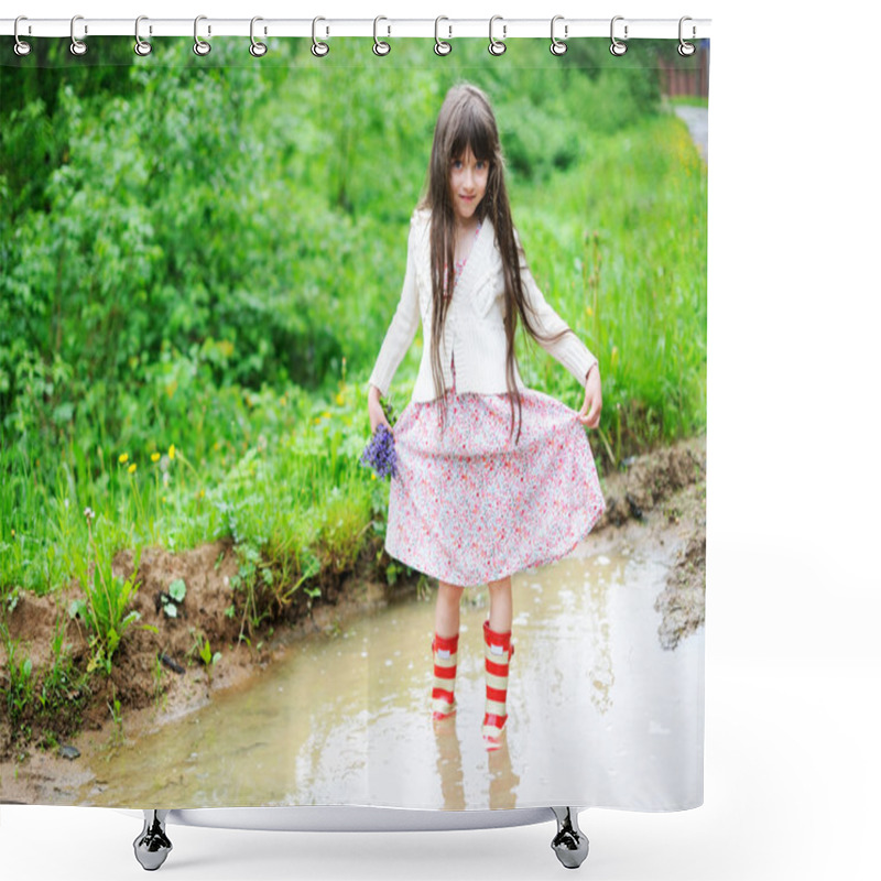 Personality  Elegant Child Girl Standing In A Puddle Shower Curtains