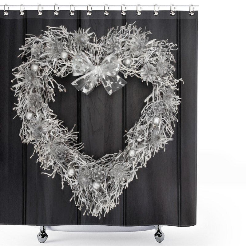 Personality  Silver Wreath Shower Curtains